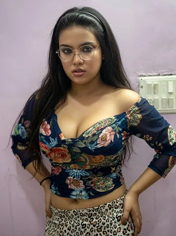 escorts in Delhi